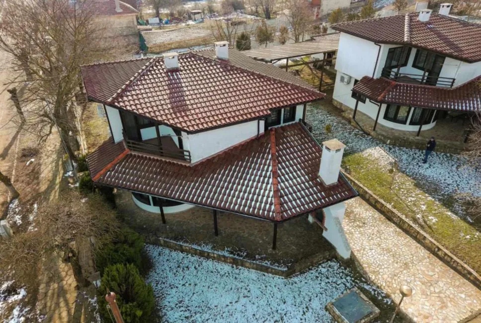Vilë Për Shitje - 8481 Карнобат BG Image 3