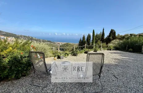 Vilë Për Shitje 17021 ALASSIO IT